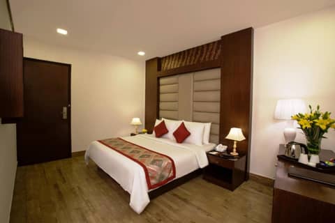 Taurus Sarovar Portico — photo 5