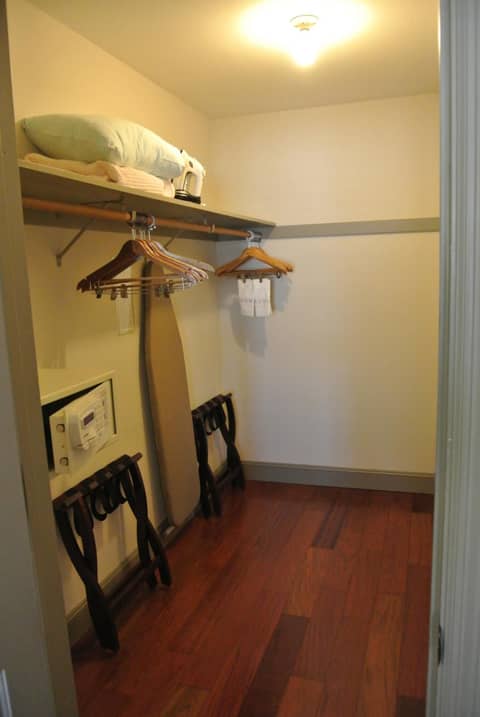 Cow Hollow Inn and Suites — photo 7