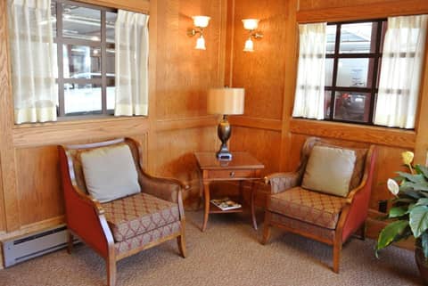Cow Hollow Inn and Suites — photo 9