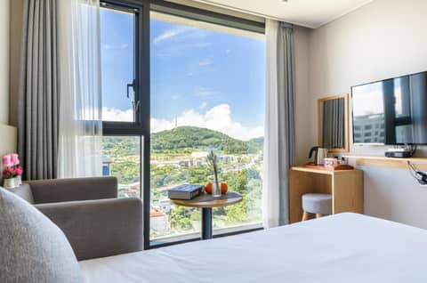 Shin Shin Hotel Cheonjiyeon — photo 6