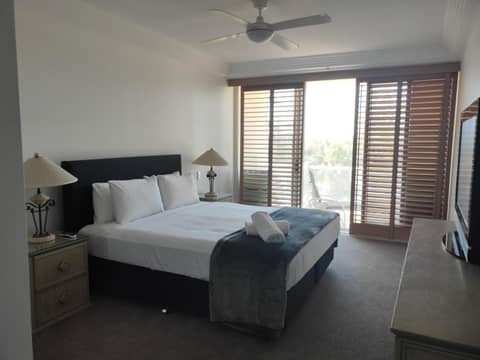 Carmel by the Sea — hotel room