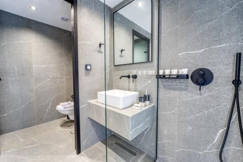 Island Sea Side Hotel - Adults Only — bathroom