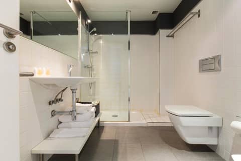 tuGuest Elvira Suites — photo 9