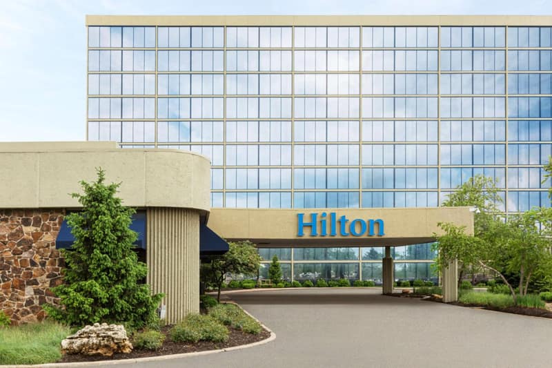 Hilton Kansas City Airport — building
