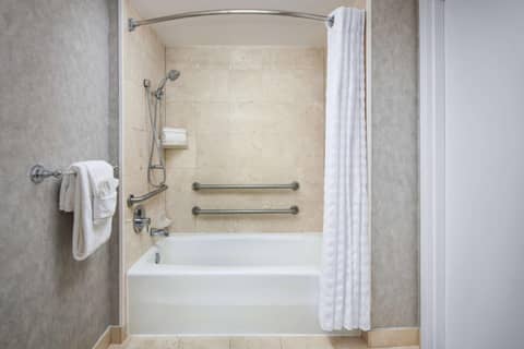 Embassy Suites by Hilton West Palm Beach Central — photo 2