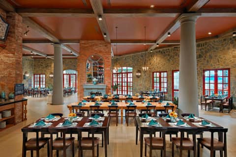 Mercure Danang French Village Bana Hills — photo 9