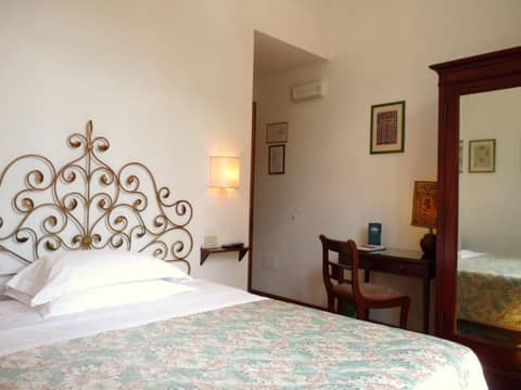 Classic Hotel — photo 2