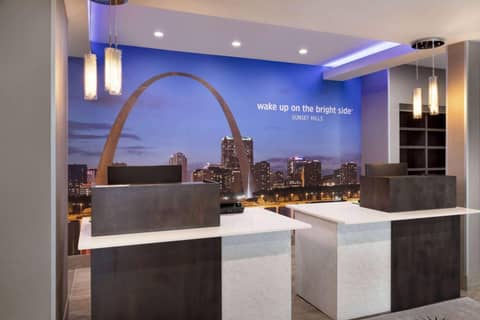 La Quinta Inn & Suites by Wyndham St Louis Route 66 — photo 5