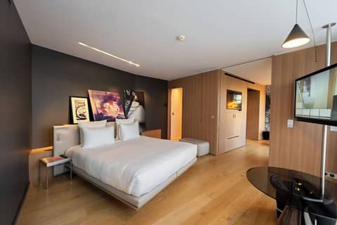 Le Cinq Codet — hotel room