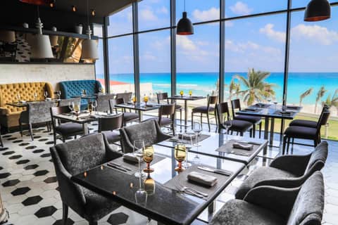 Sandos Cancún All Inclusive - Adults Only — dining