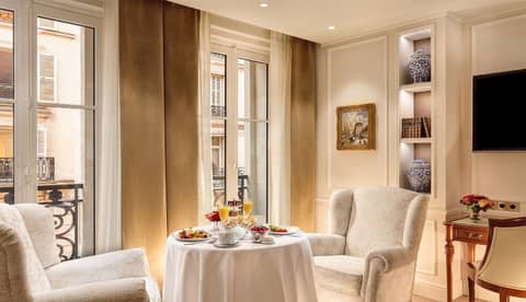 Hôtel Splendide Royal Paris - Relais & Châteaux — hotel room