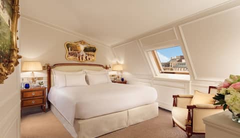 Hôtel Splendide Royal Paris - Relais & Châteaux — hotel room