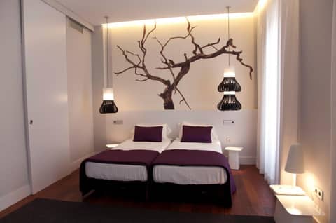 Khu Hotel — hotel room