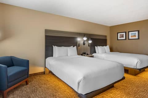 Comfort Inn & Suites North Dallas-Addison — photo 9