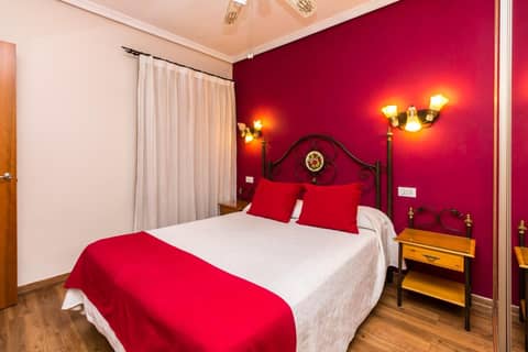 Regency Torviscas Apartments and Suites — hotel room