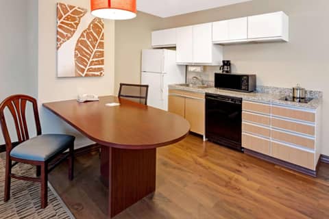 MainStay Suites Louisville Jeffersontown — photo 5