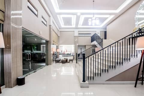 Tasneem Convention Hotel Yogyakarta — recepcion & lobby
