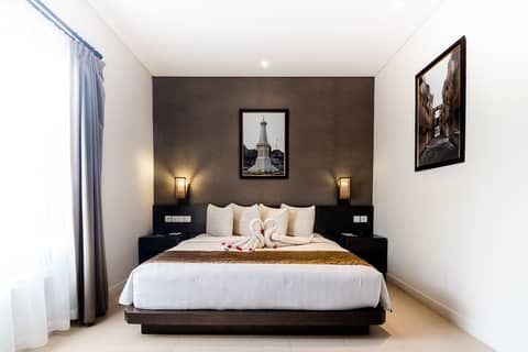 Tasneem Convention Hotel Yogyakarta — hotel room