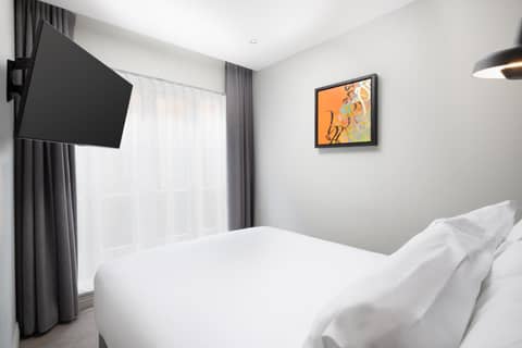 The 55 by Le Mirage — hotel room
