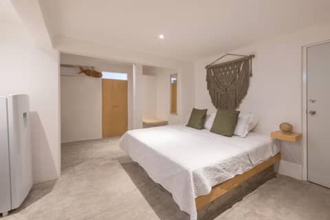 Casa Neem — hotel room