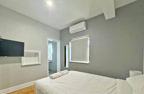 K2 Brisbane — hotel room