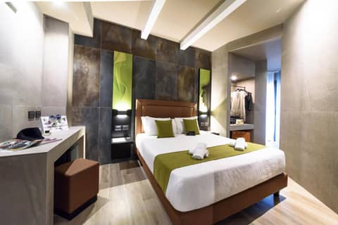 Just Hotel Milano — hotel room