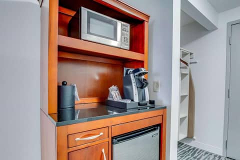 Hilton Garden Inn Louisville-Northeast — photo 4