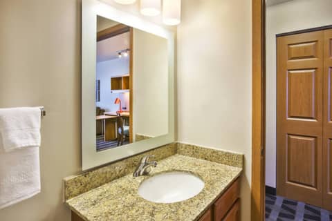 TownePlace Suites Detroit Dearborn — photo 4