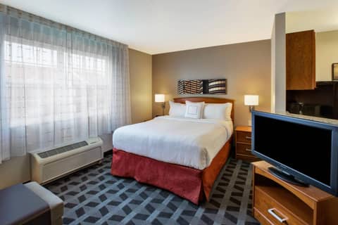 TownePlace Suites Detroit Dearborn — photo 5