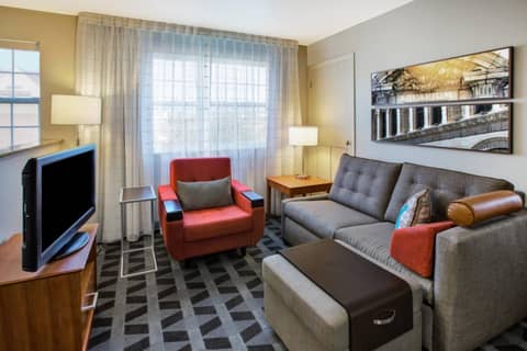 TownePlace Suites Detroit Dearborn — photo 6