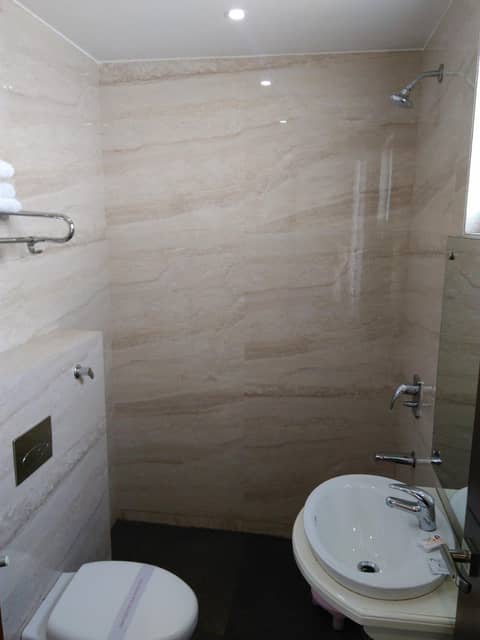 Hotel Taj Heights — photo 5