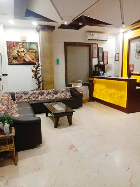 Hotel Taj Heights — photo 8