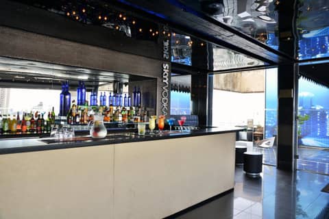 Reef Hotel — dining