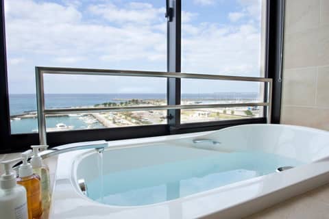 Moon Ocean Ginowan Hotel & Residence — photo 4