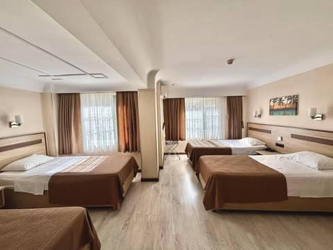 Gold Hotel — photo 7