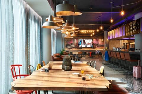 Moxy Dublin City — photo 6