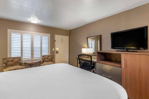 Best Western Plus Anaheim Inn — photo 9
