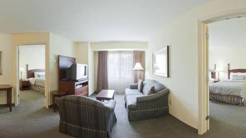Comfort Inn & Suites Savannah Airport — hotel room