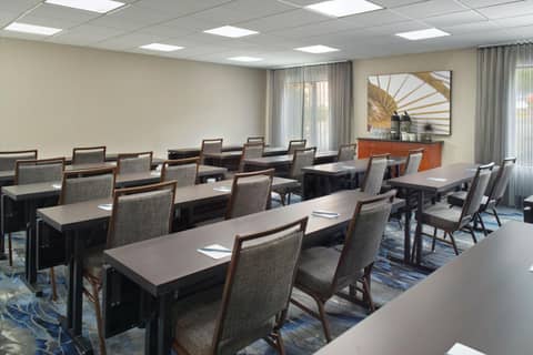 Fairfield by Marriott Inn & Suites Asheville Outlets — photo 8