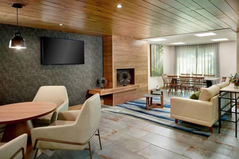 Fairfield by Marriott Inn & Suites Asheville Outlets — photo 9