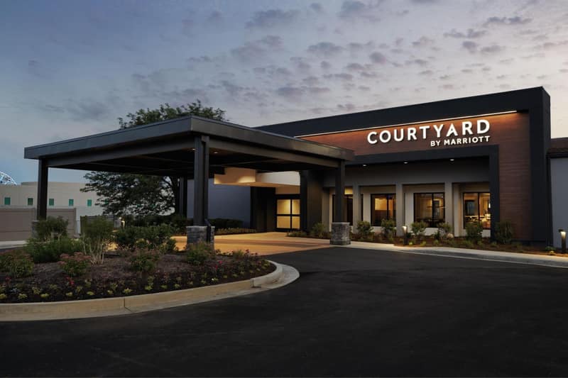 Courtyard by Marriott St. Louis Downtown West — building