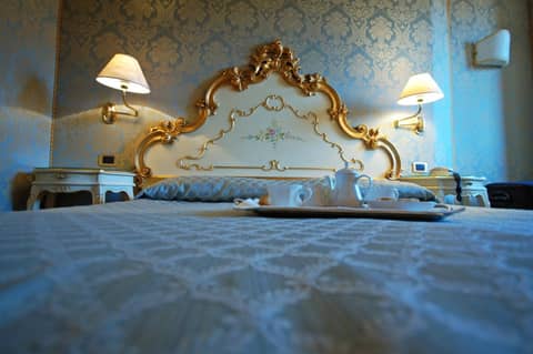 Hotel Torino — hotel room