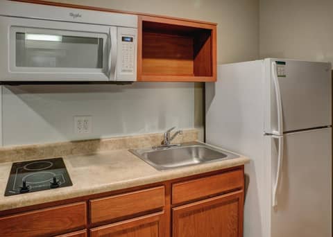 WoodSpring Suites Columbus NE I-270 Airport — photo 8