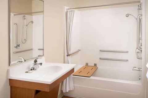 WoodSpring Suites Columbus NE I-270 Airport — photo 9