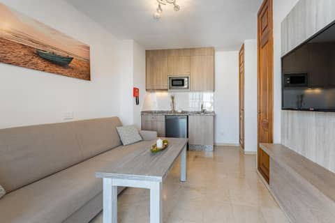 Klayman Olivina Aparthotel — photo 2