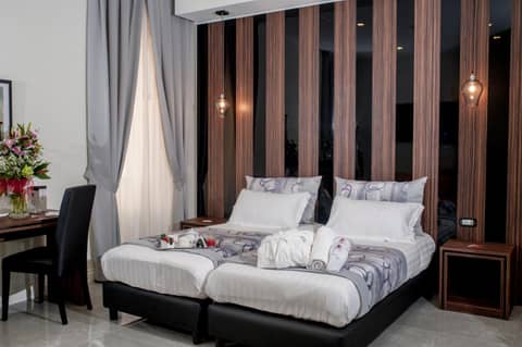 Palazzo Firenze — hotel room