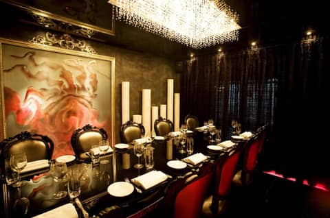 The Luxe Manor — photo 8