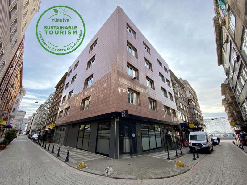 My Dora Hotel — building