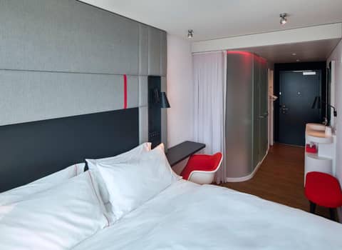 citizenM Boston Back Bay — photo 3
