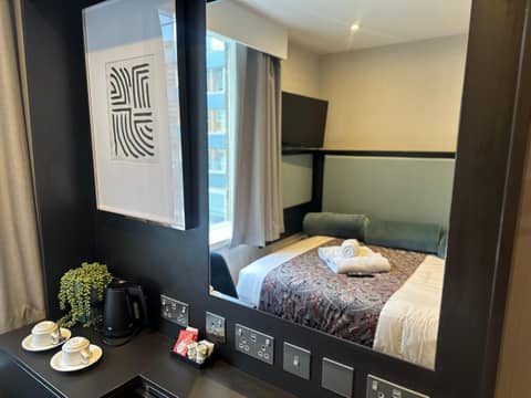 Mabledon Court Hotel — hotel room